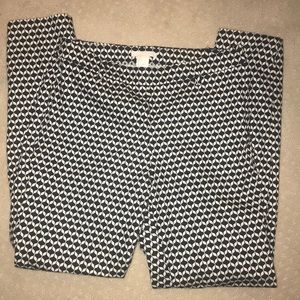H&M black and white patterned professional pants